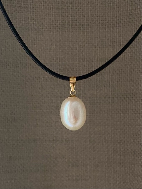 18K Yellow Gold Pearl Pendant Necklace - Picture 2 of 8